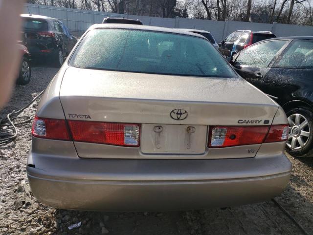 Photo 5 VIN: 4T1BF22K7YU946677 - TOYOTA CAMRY 