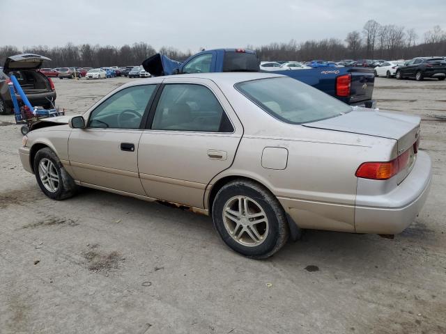 Photo 1 VIN: 4T1BF22K7YU954844 - TOYOTA CAMRY 