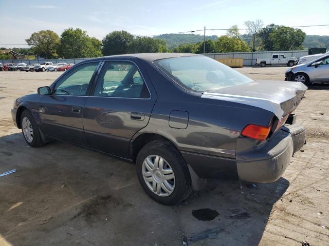 Photo 1 VIN: 4T1BF22K7YU956352 - TOYOTA CAMRY LE 