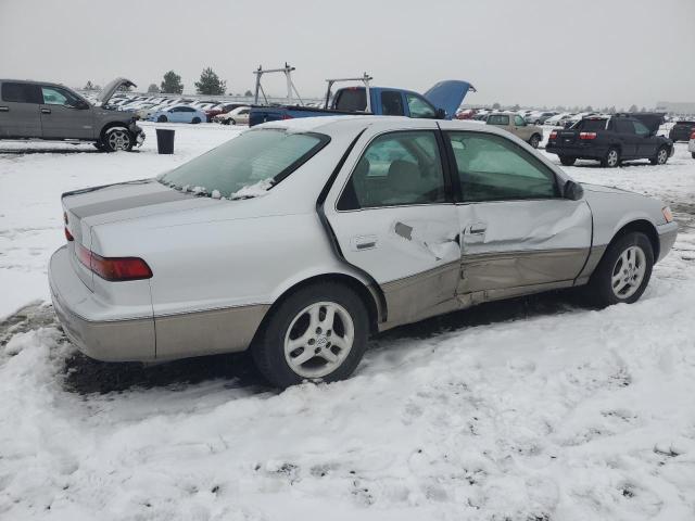 Photo 2 VIN: 4T1BF22K8VU031588 - TOYOTA CAMRY CE 