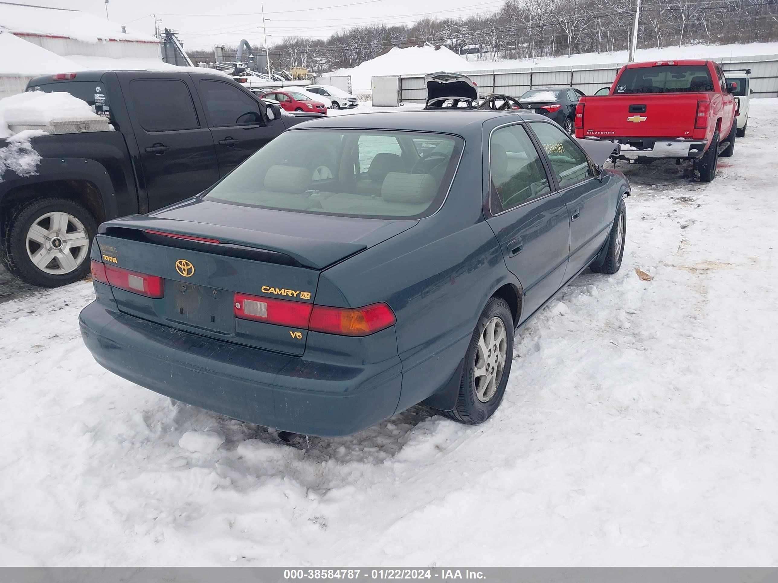 Photo 3 VIN: 4T1BF22K8VU913604 - TOYOTA CAMRY 