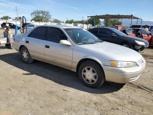 Photo 3 VIN: 4T1BF22K8VU914056 - TOYOTA CAMRY 