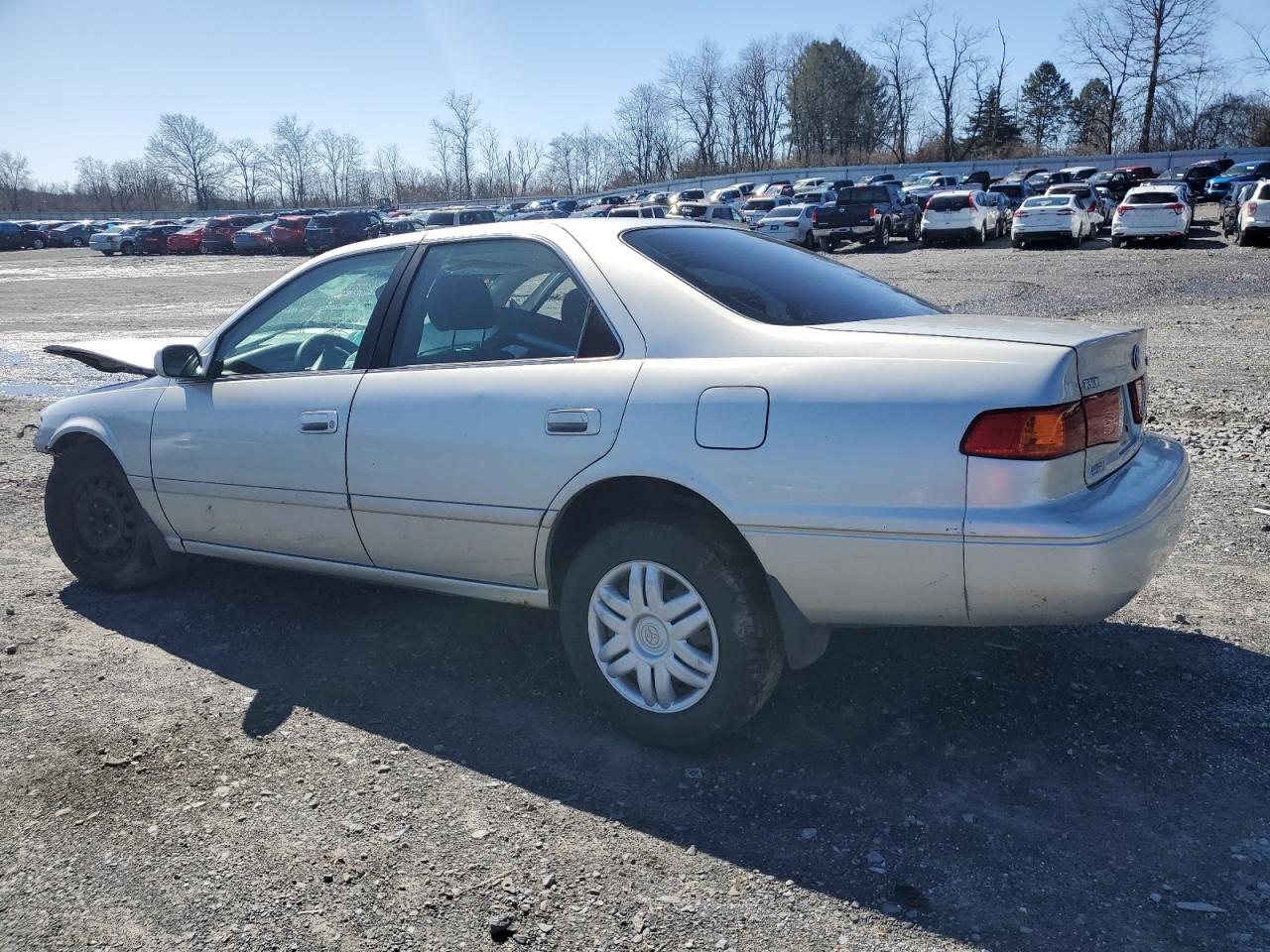 Photo 1 VIN: 4T1BF22K8YU096767 - TOYOTA CAMRY 