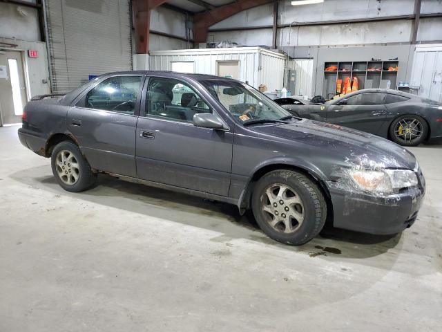 Photo 3 VIN: 4T1BF22K8YU955355 - TOYOTA CAMRY 