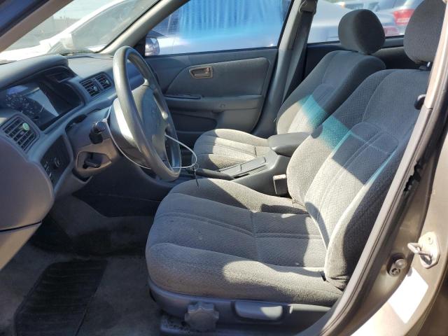 Photo 6 VIN: 4T1BF22K91U121021 - TOYOTA CAMRY 