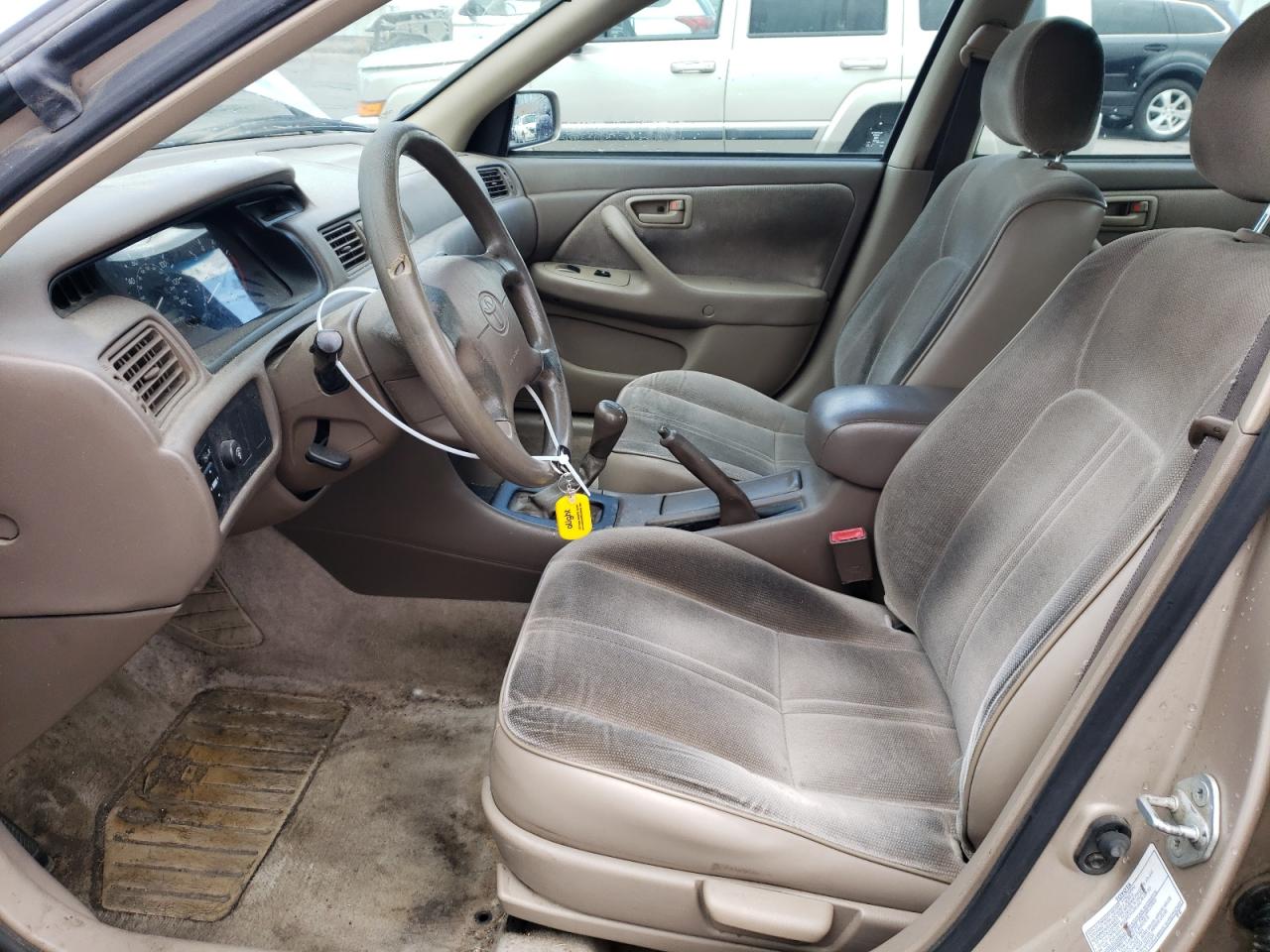 Photo 6 VIN: 4T1BF22K9VU016064 - TOYOTA CAMRY 