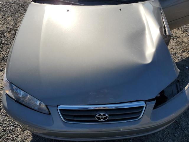 Photo 10 VIN: 4T1BF22K9YU109414 - TOYOTA CAMRY 