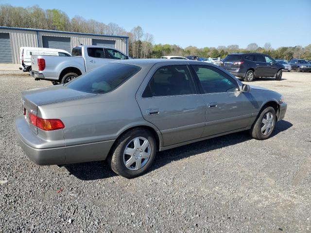 Photo 2 VIN: 4T1BF22K9YU109414 - TOYOTA CAMRY 