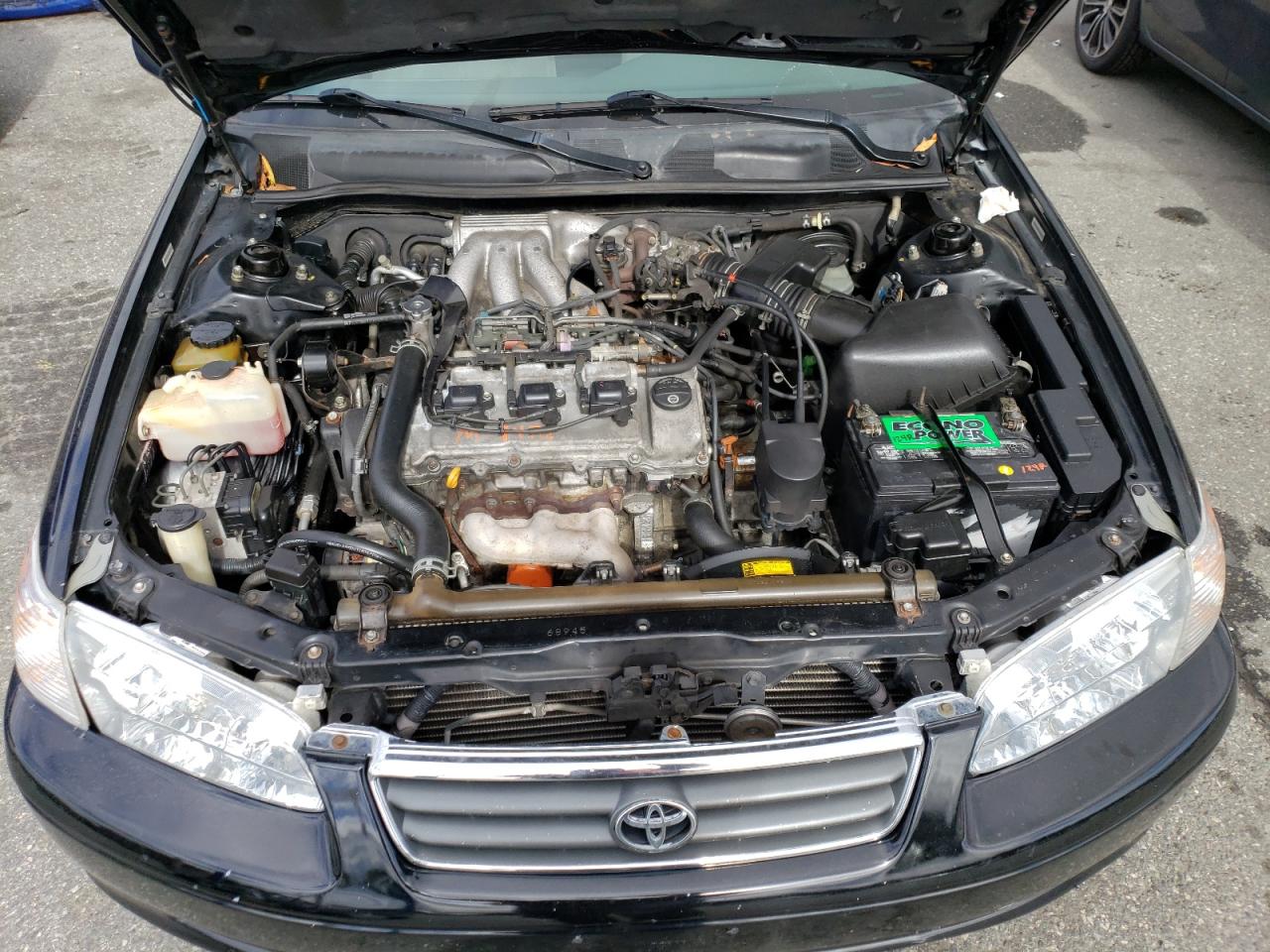 Photo 10 VIN: 4T1BF22K9YU952805 - TOYOTA CAMRY 