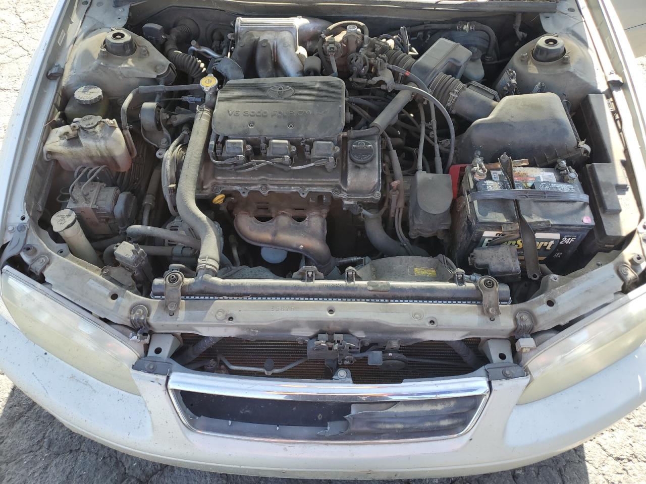 Photo 10 VIN: 4T1BF22KX1U124669 - TOYOTA CAMRY 