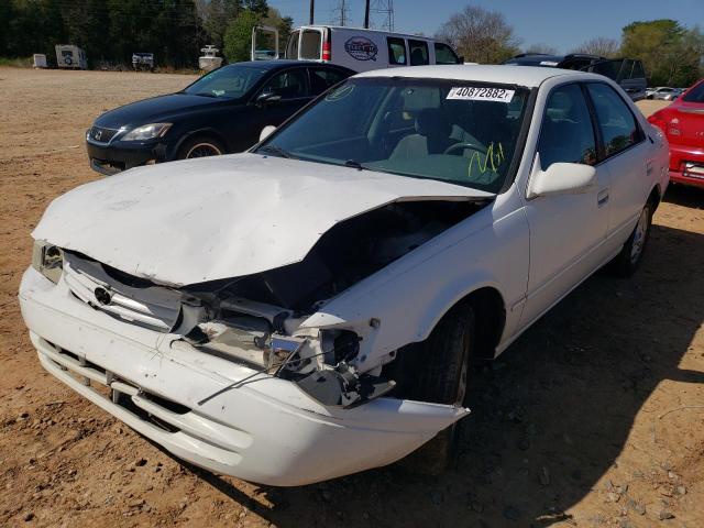 Photo 1 VIN: 4T1BF22KXVU915208 - TOYOTA CAMRY CE 