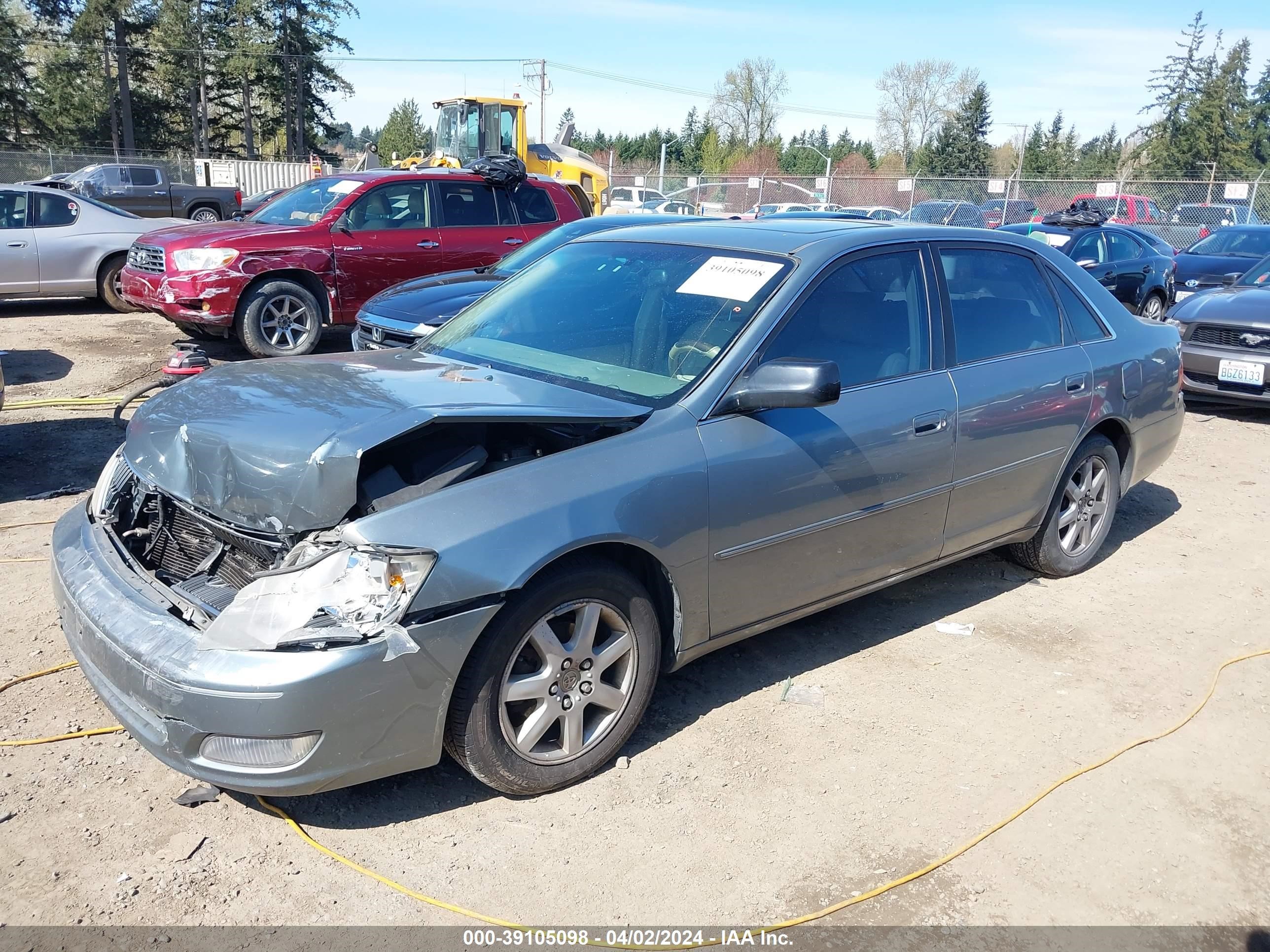 Photo 1 VIN: 4T1BF28B1YU035350 - TOYOTA AVALON 