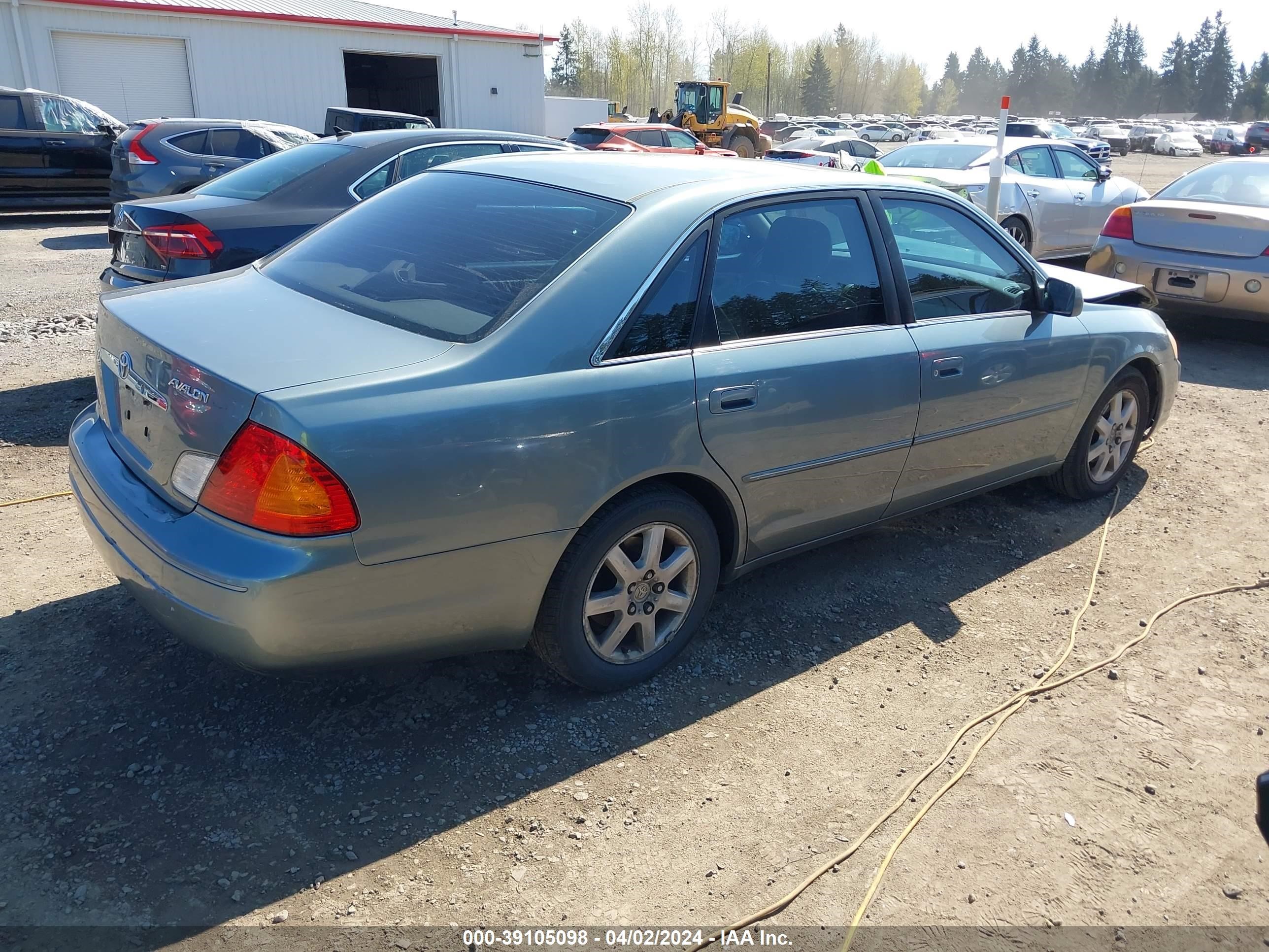 Photo 3 VIN: 4T1BF28B1YU035350 - TOYOTA AVALON 