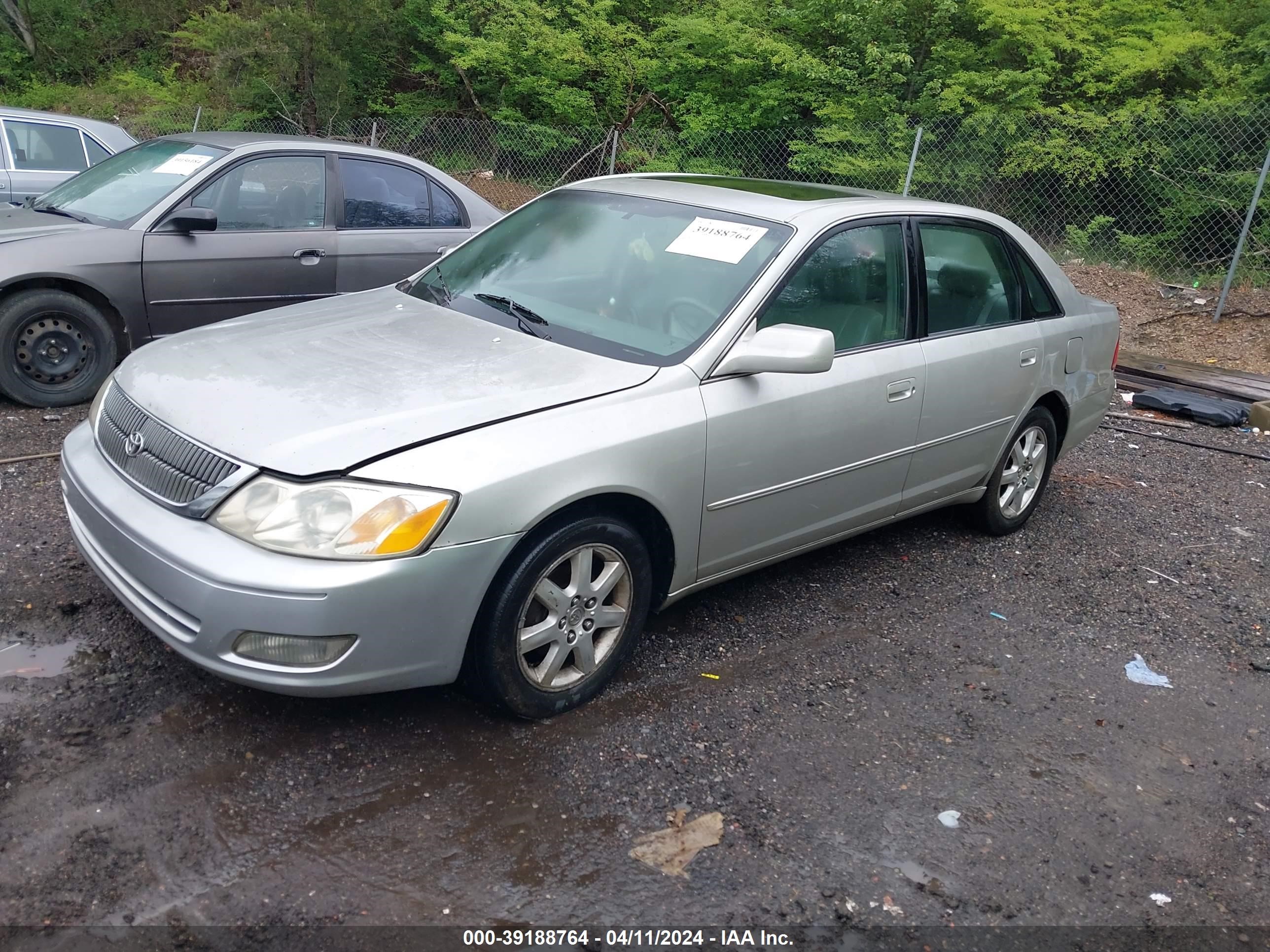 Photo 1 VIN: 4T1BF28B21U135270 - TOYOTA AVALON 