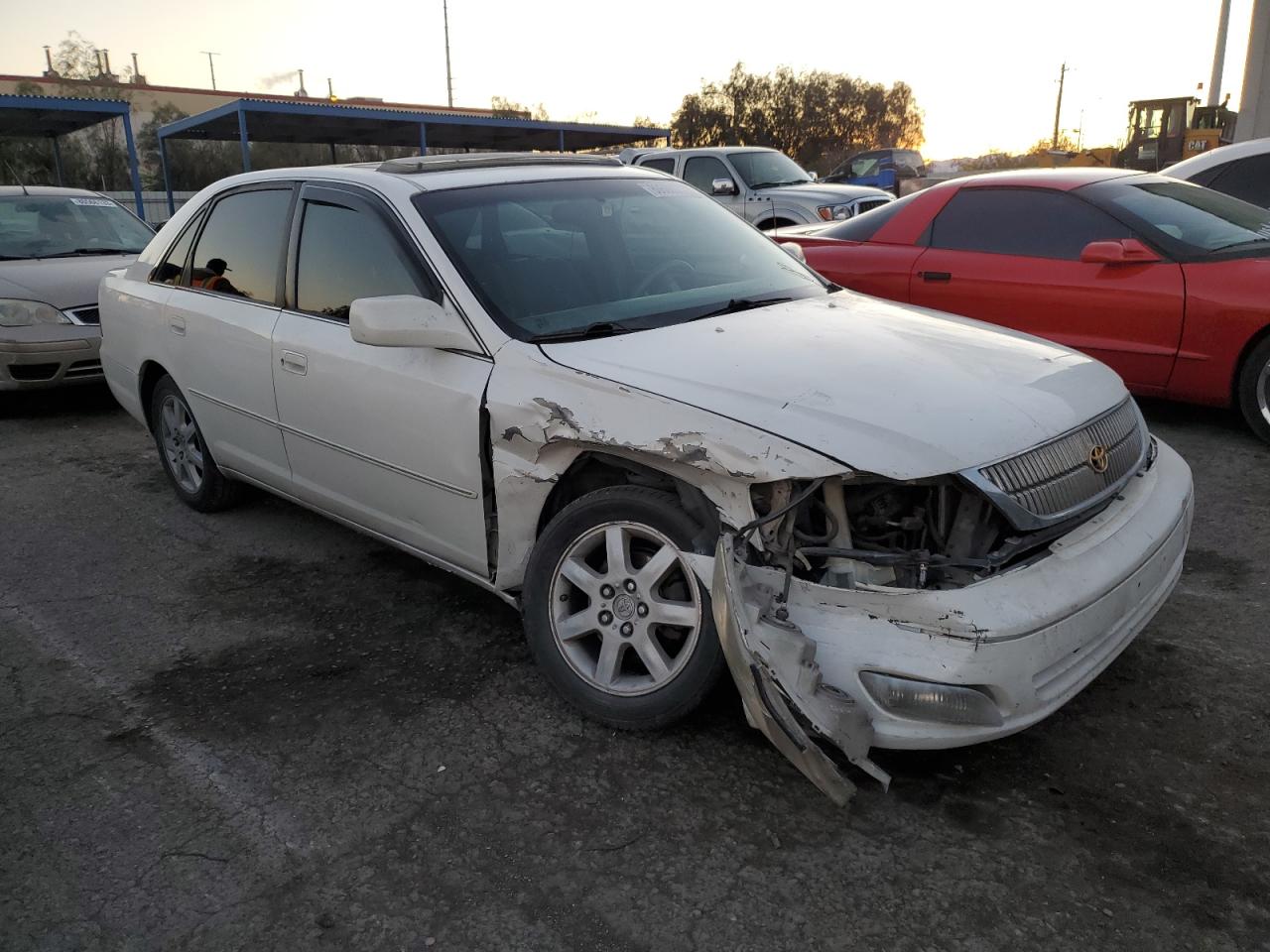 Photo 3 VIN: 4T1BF28B2YU080054 - TOYOTA AVALON 