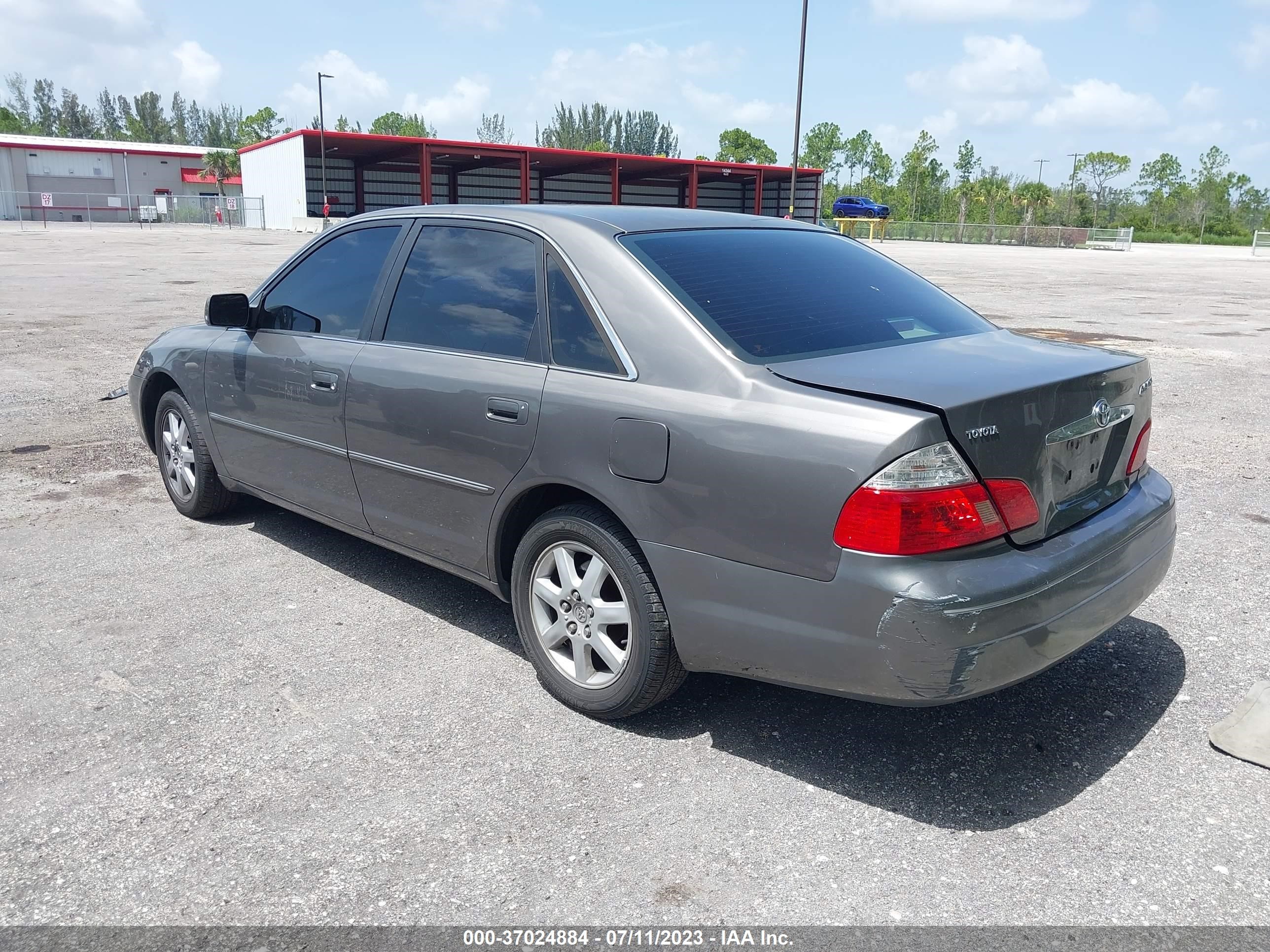 Photo 2 VIN: 4T1BF28B33U334265 - TOYOTA AVALON 