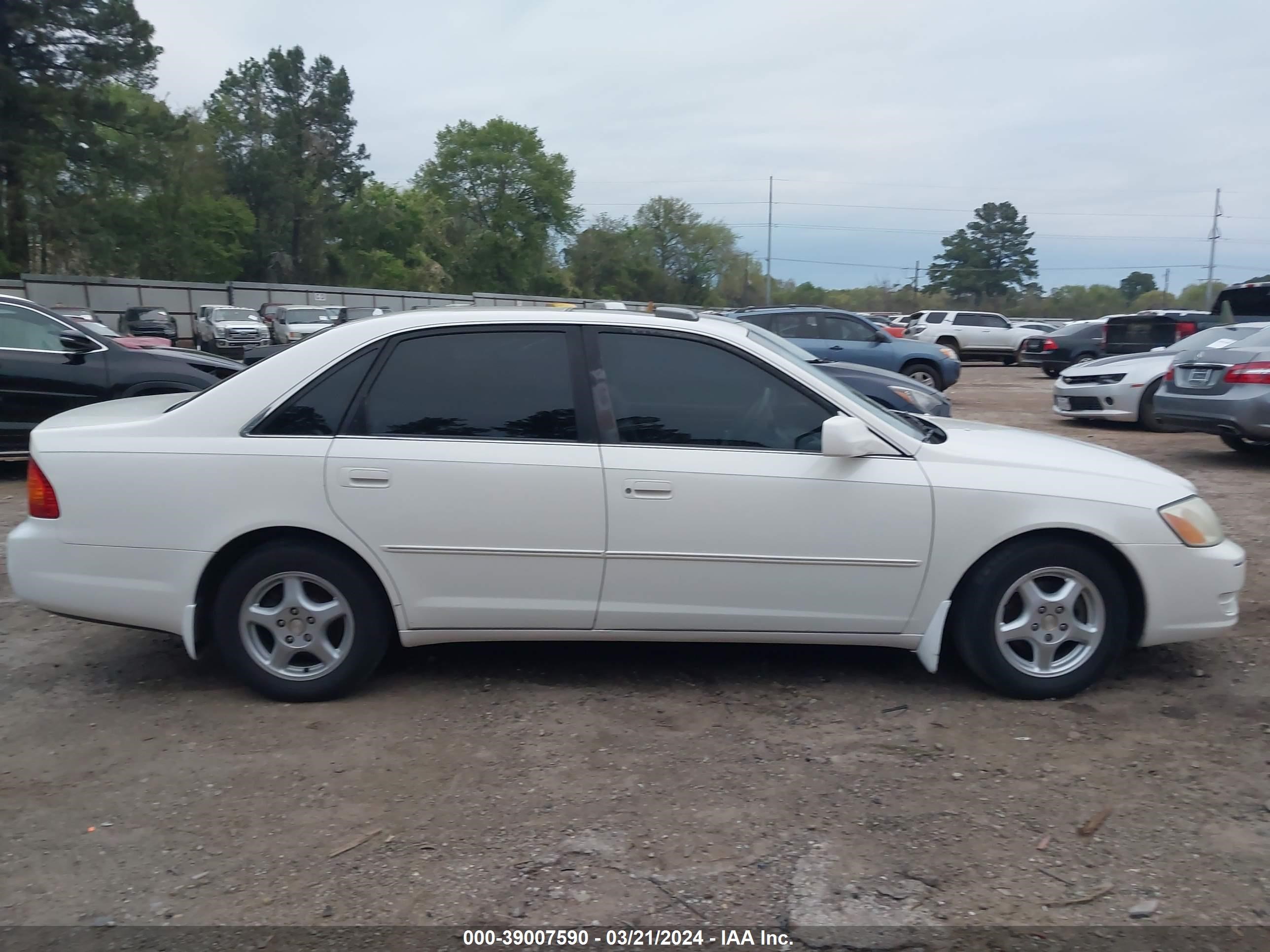 Photo 12 VIN: 4T1BF28B41U115845 - TOYOTA AVALON 