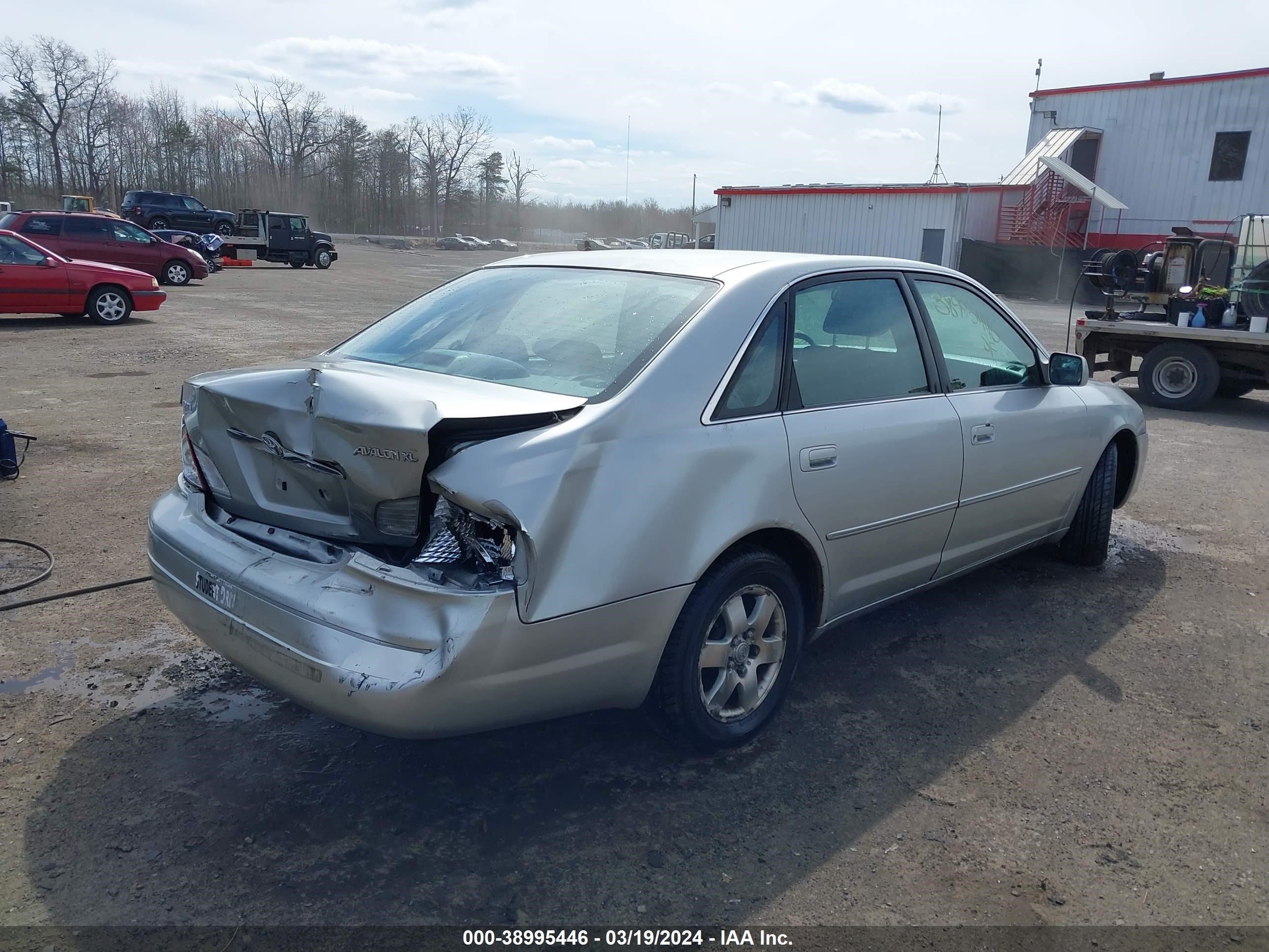 Photo 3 VIN: 4T1BF28B41U181957 - TOYOTA AVALON 