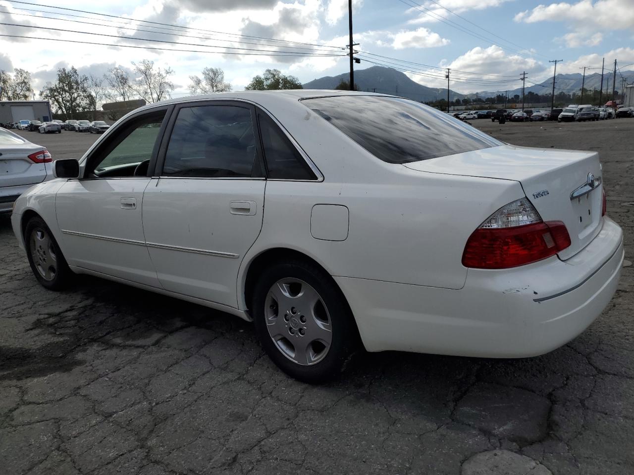 Photo 1 VIN: 4T1BF28B43U323873 - TOYOTA AVALON 