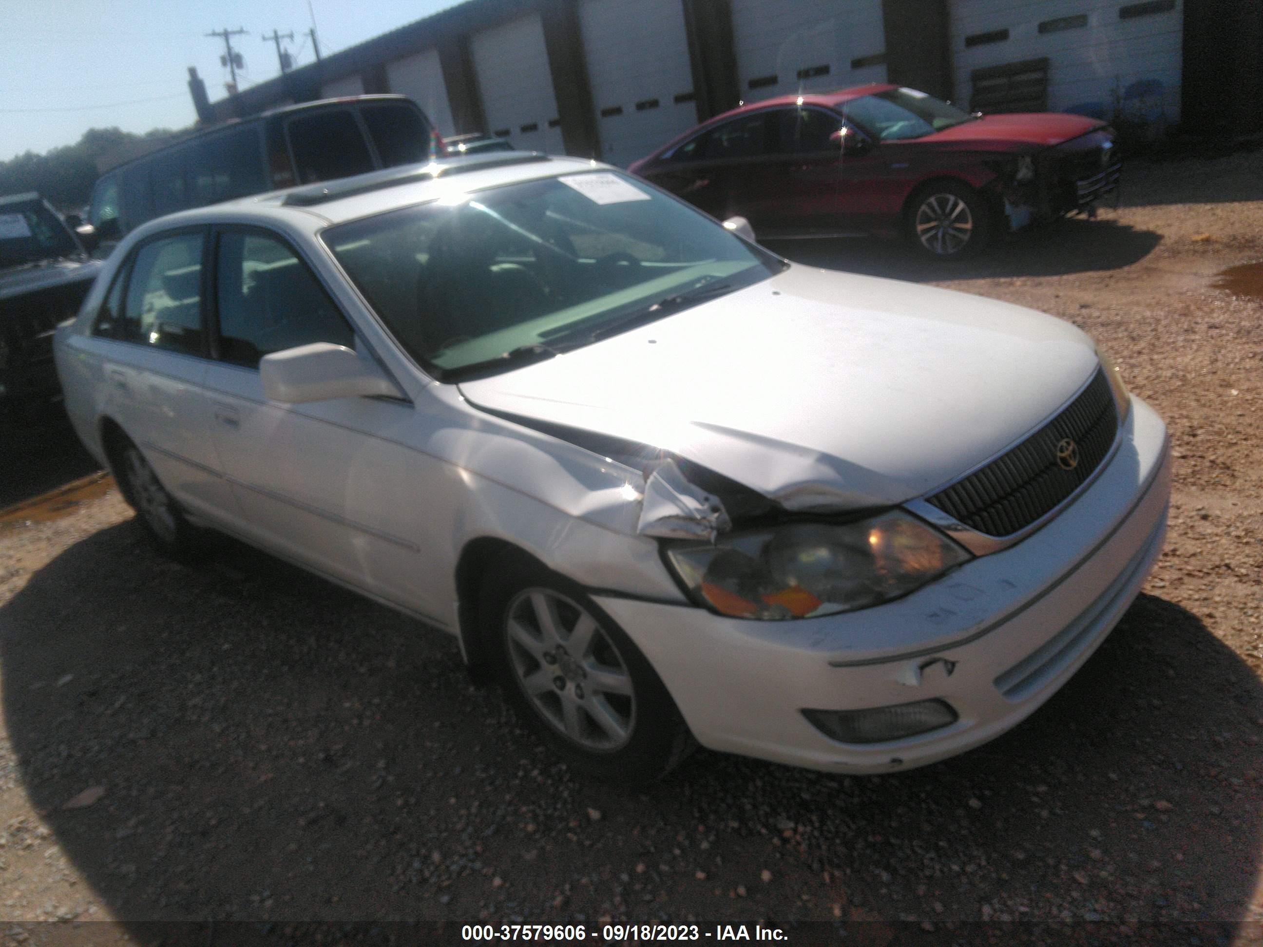 Photo 0 VIN: 4T1BF28B51U184477 - TOYOTA AVALON 