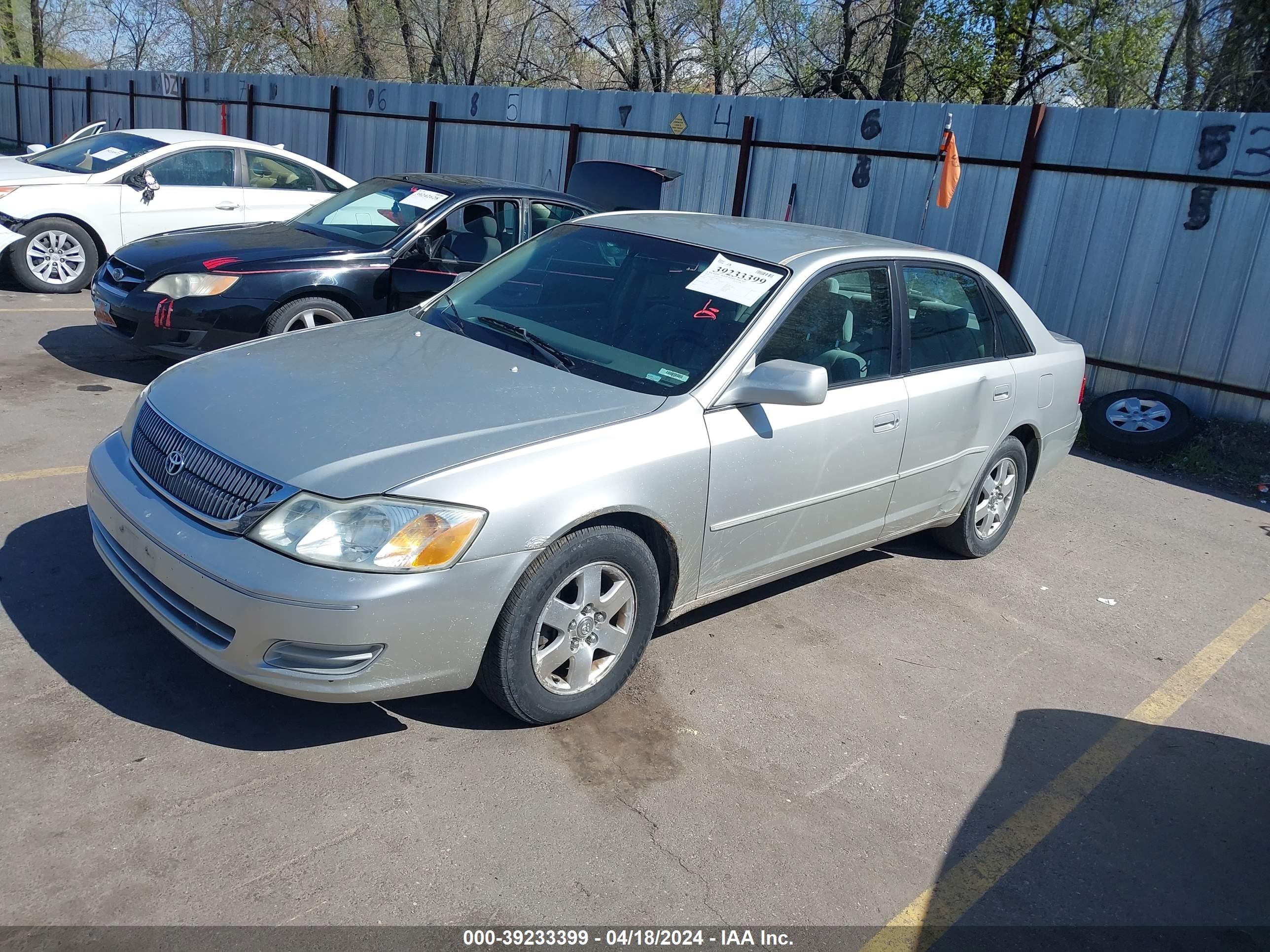 Photo 1 VIN: 4T1BF28B5YU080579 - TOYOTA AVALON 