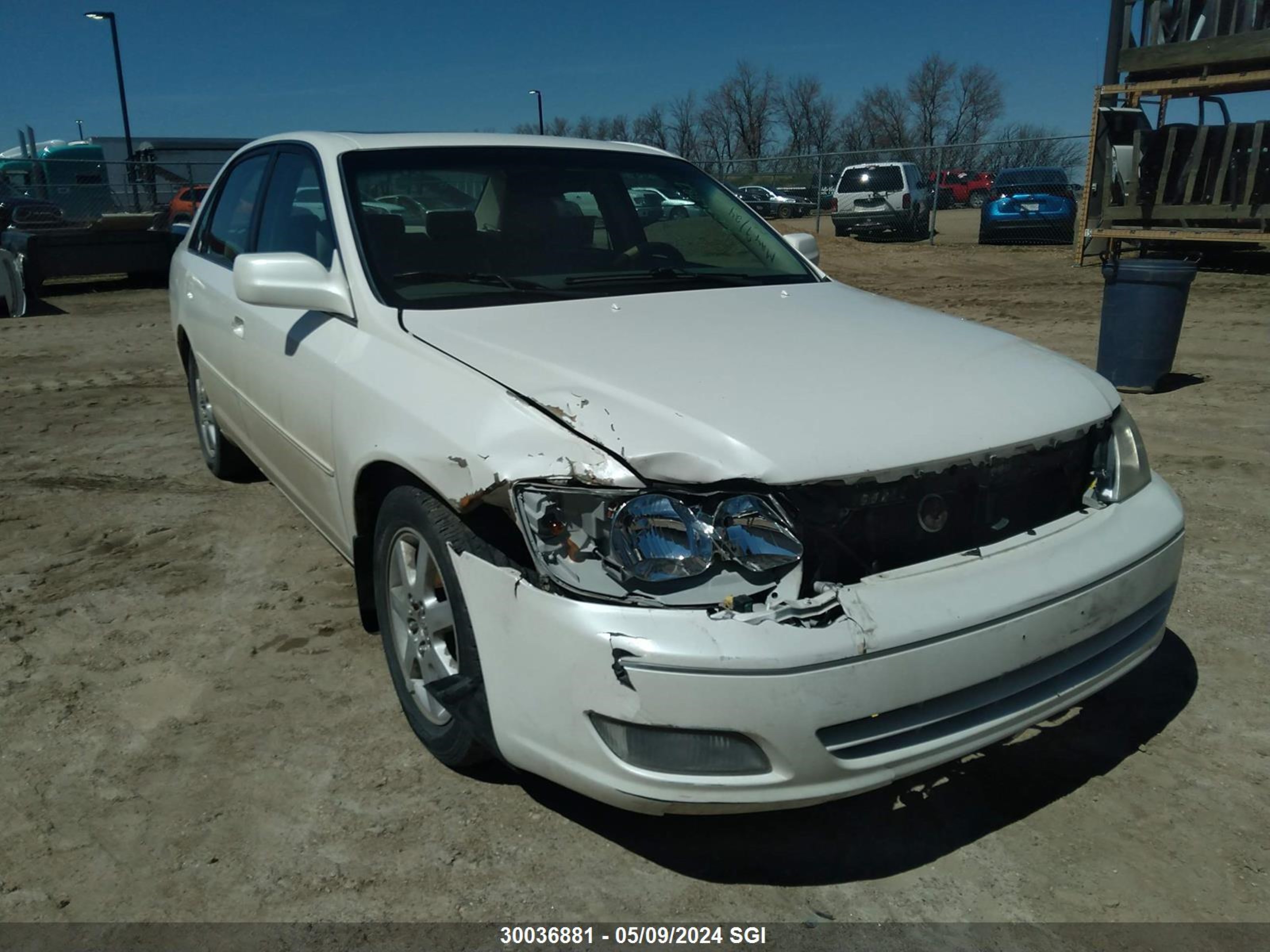 Photo 5 VIN: 4T1BF28B71U115399 - TOYOTA AVALON 