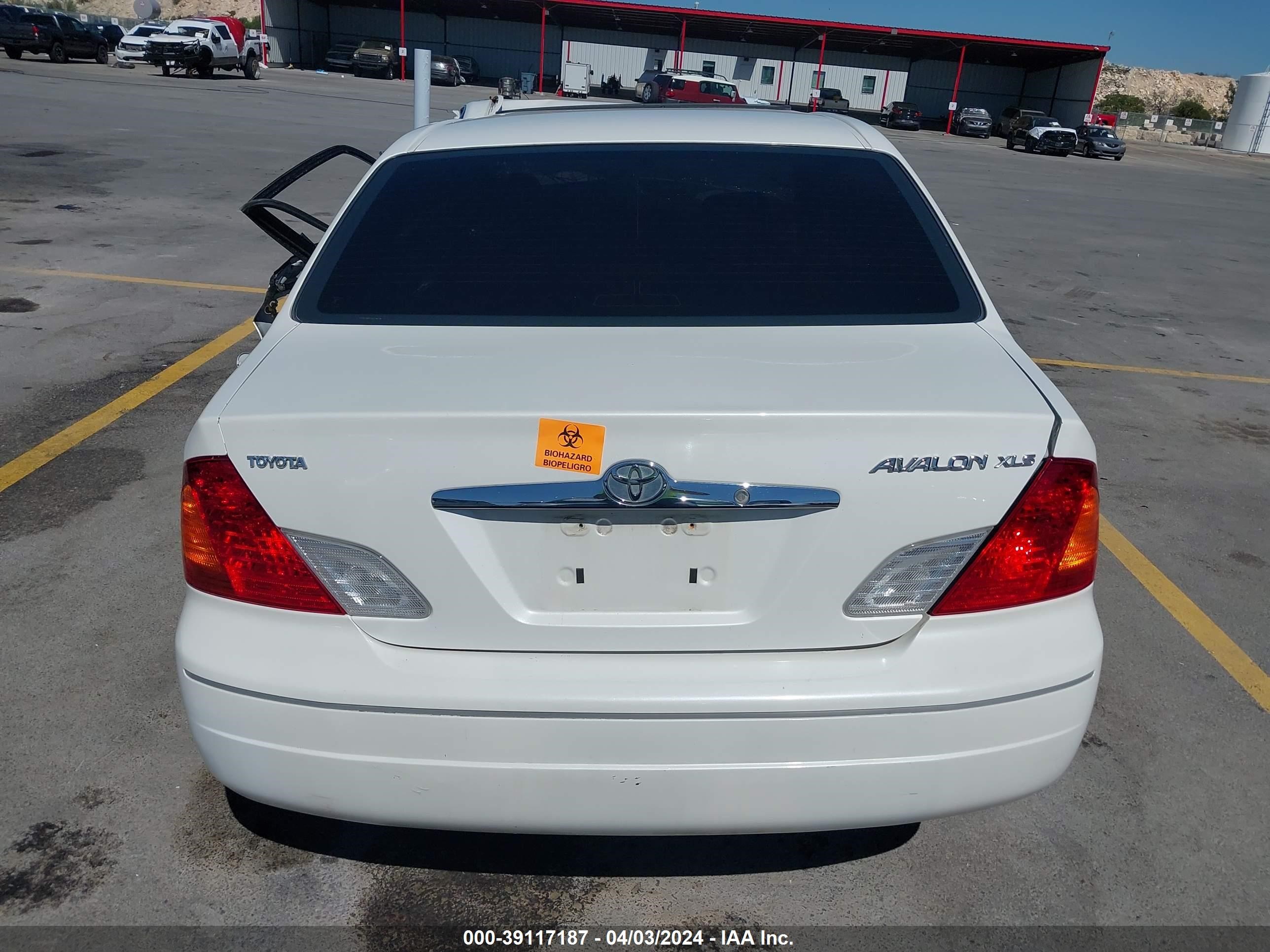 Photo 16 VIN: 4T1BF28B71U179118 - TOYOTA AVALON 