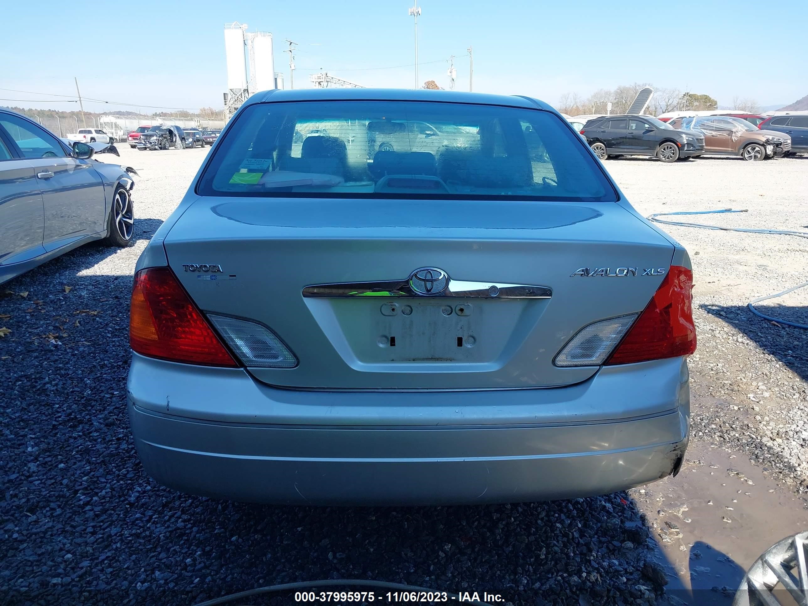 Photo 15 VIN: 4T1BF28B72U226648 - TOYOTA AVALON 