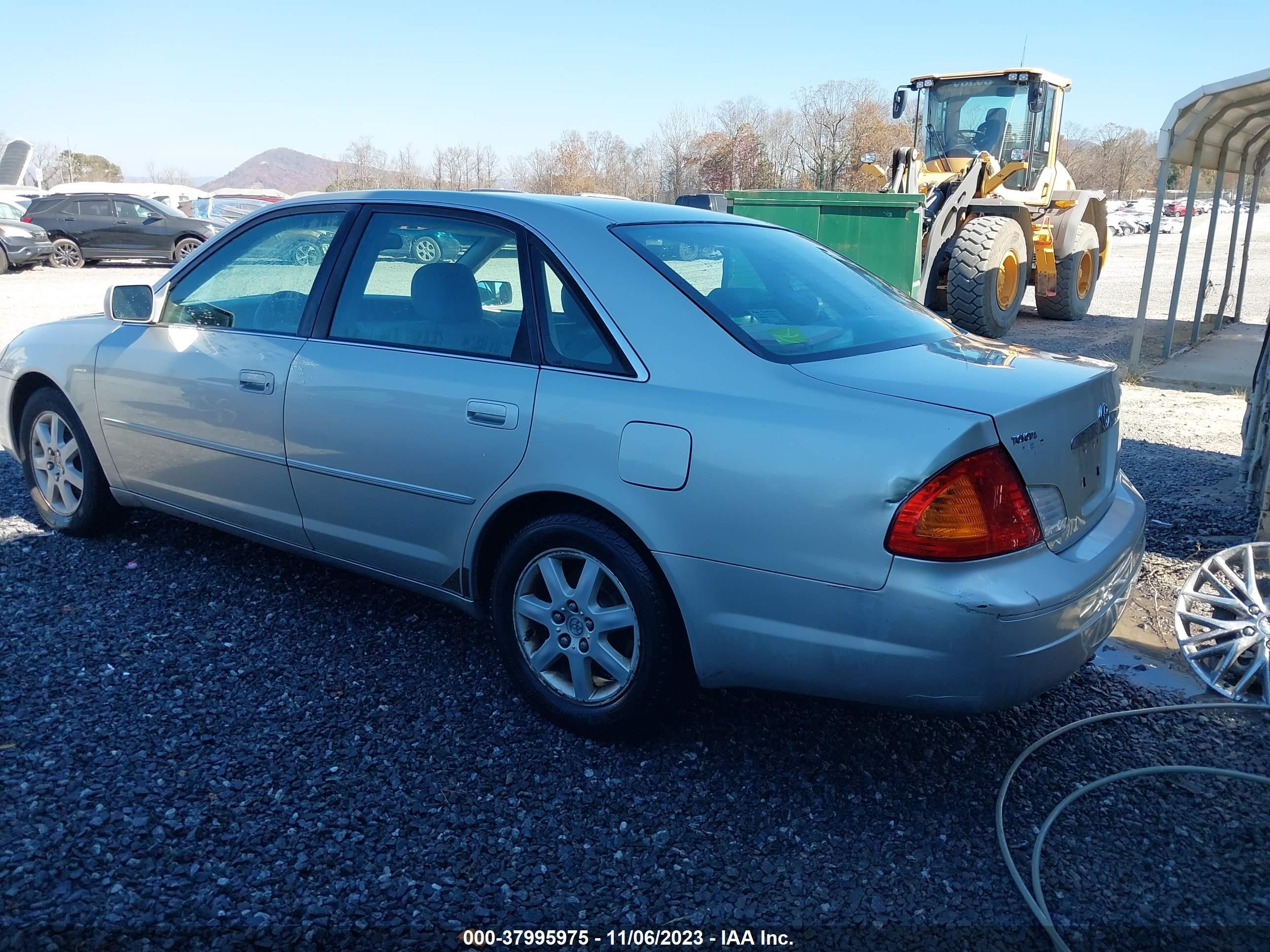 Photo 2 VIN: 4T1BF28B72U226648 - TOYOTA AVALON 