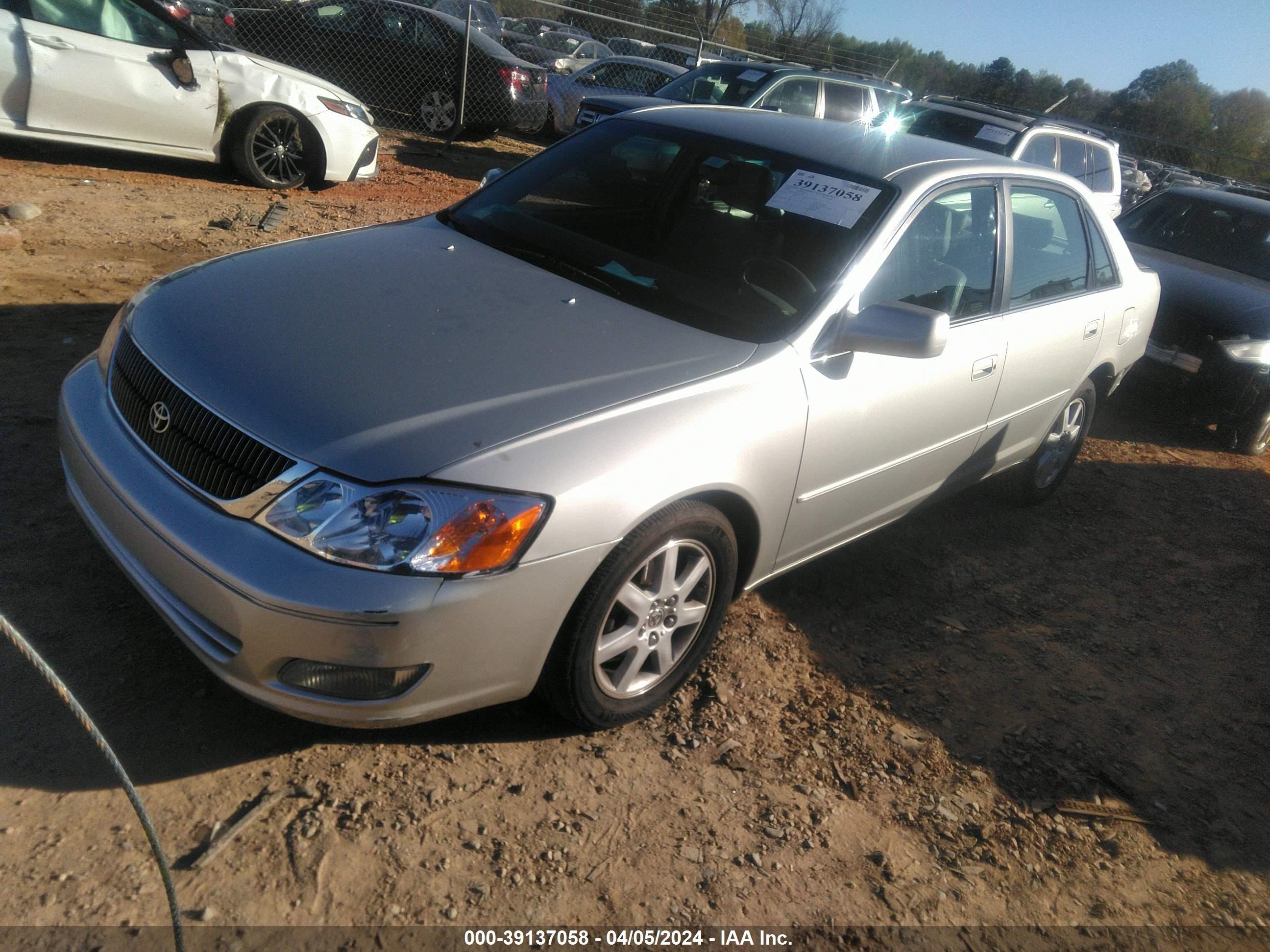 Photo 1 VIN: 4T1BF28B72U230635 - TOYOTA AVALON 