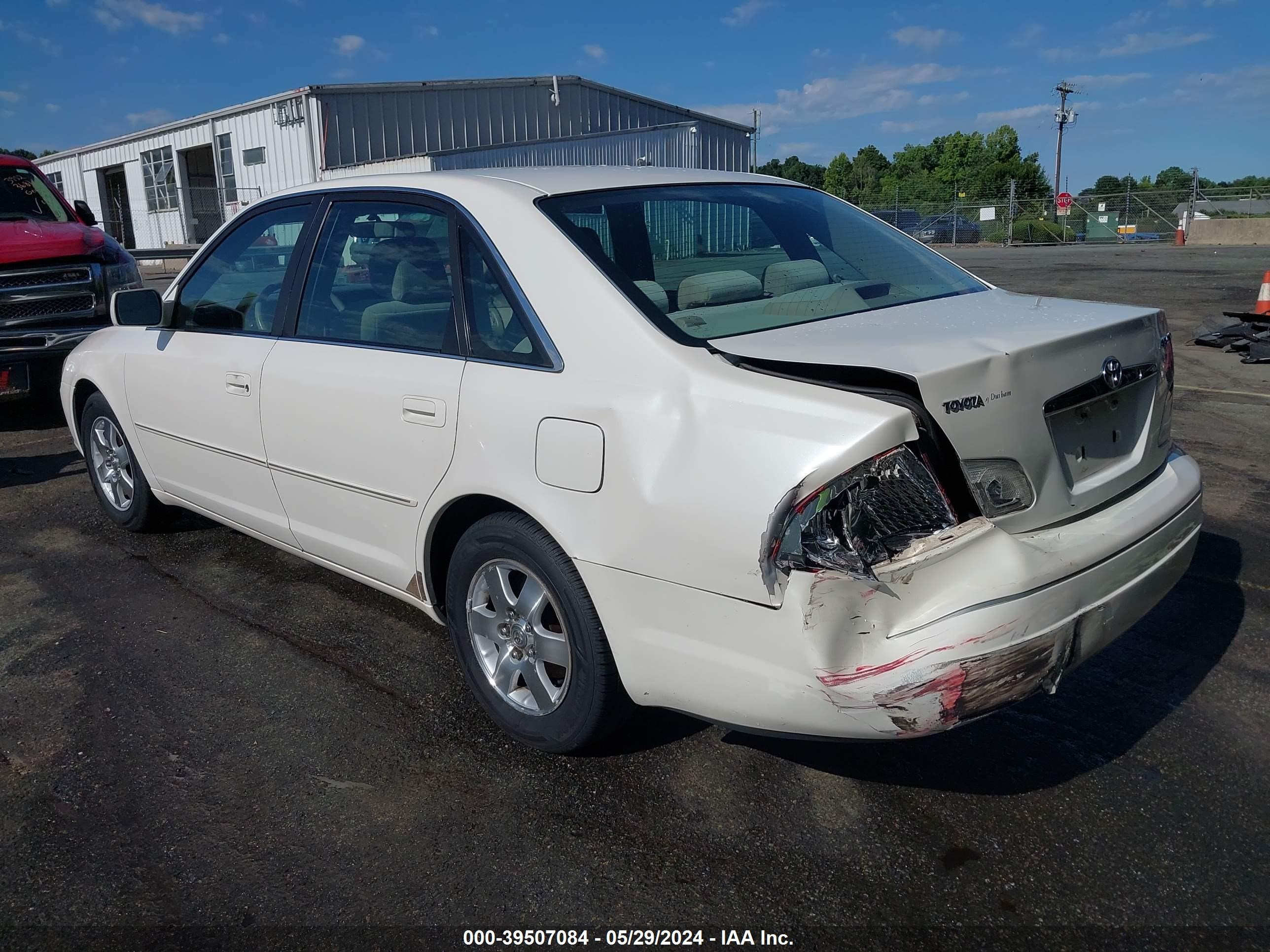 Photo 2 VIN: 4T1BF28B7YU074802 - TOYOTA AVALON 