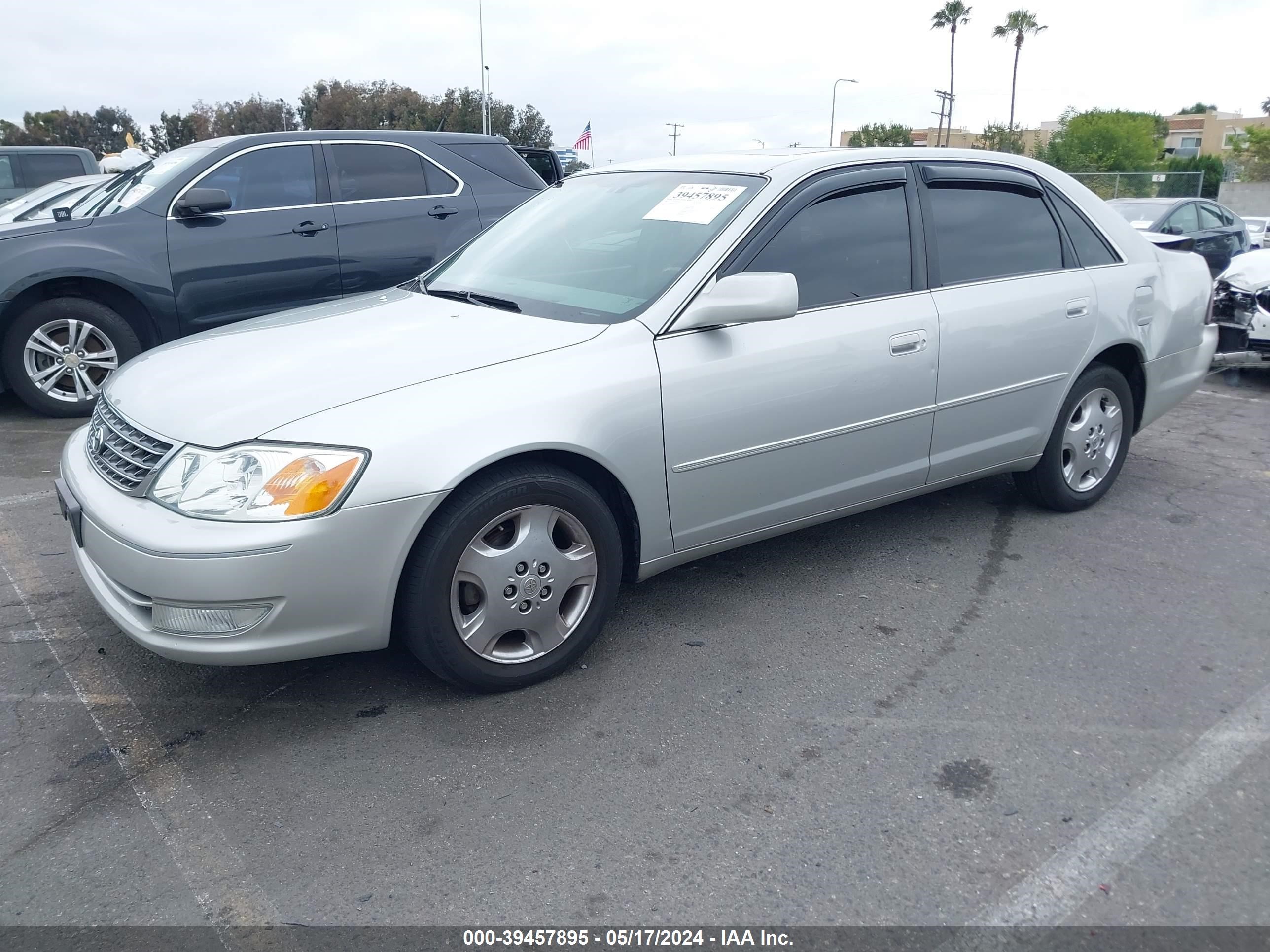 Photo 13 VIN: 4T1BF28B83U268540 - TOYOTA AVALON 