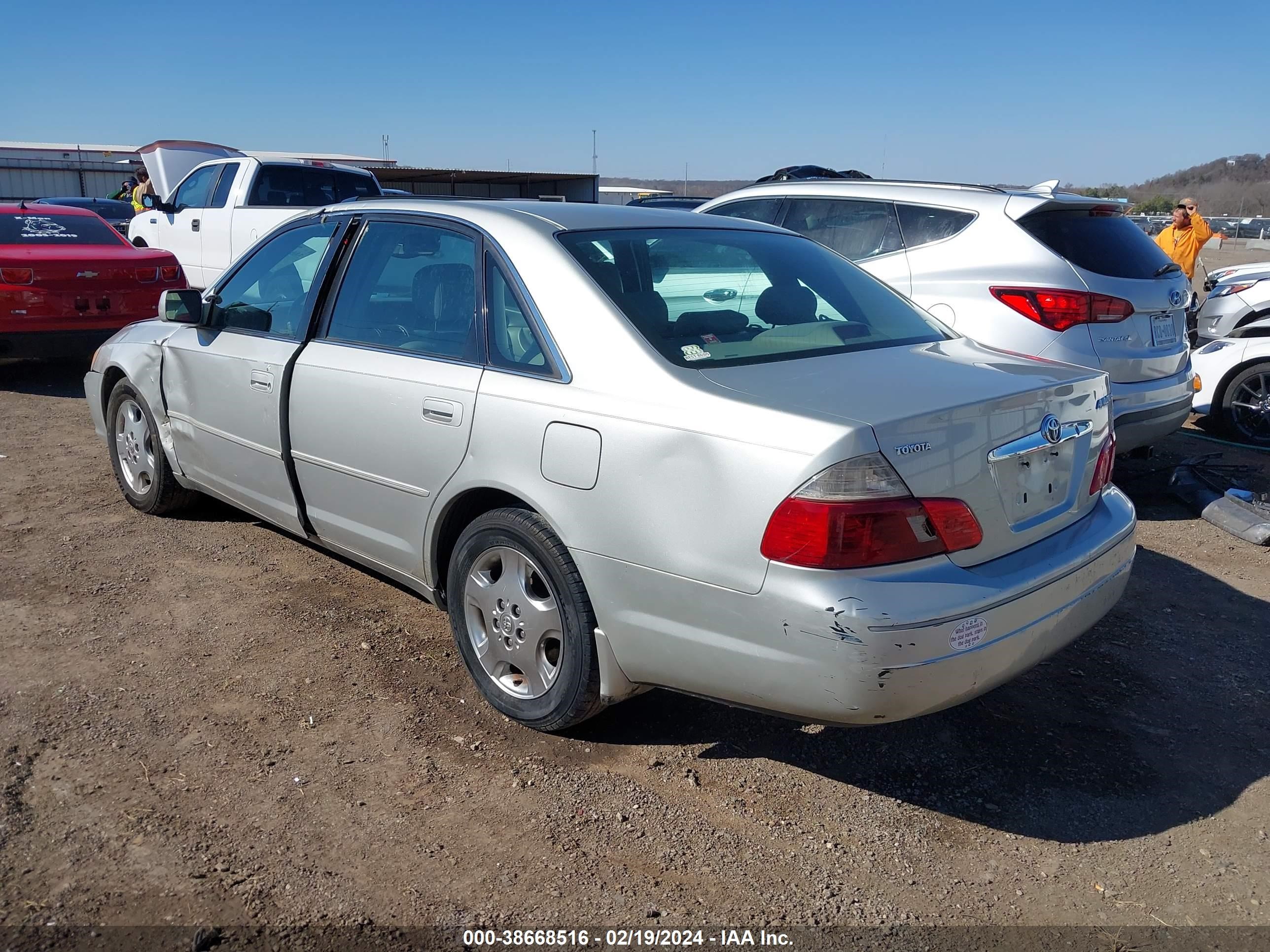 Photo 2 VIN: 4T1BF28B83U333791 - TOYOTA AVALON 