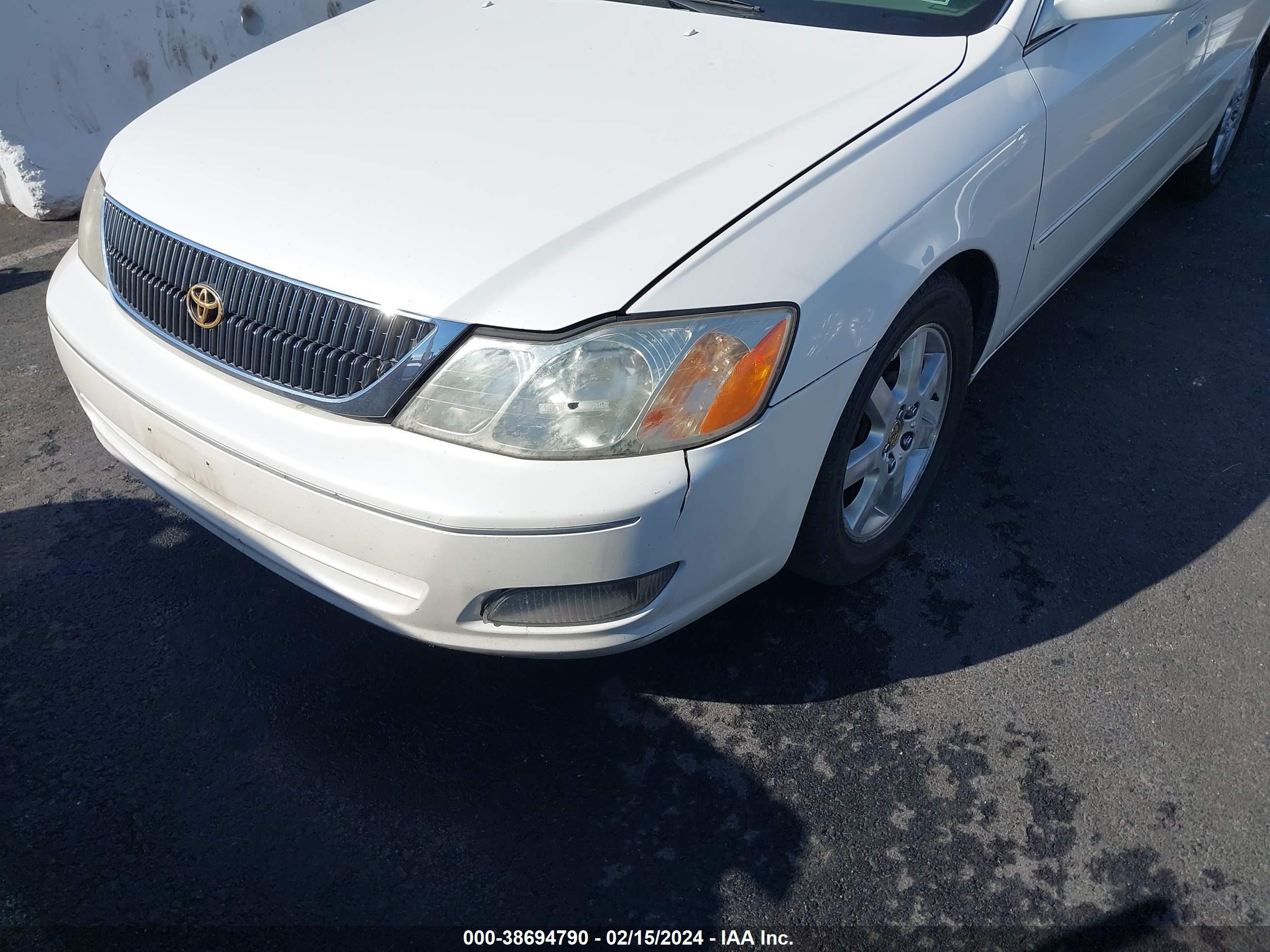 Photo 5 VIN: 4T1BF28B9YU065843 - TOYOTA AVALON 