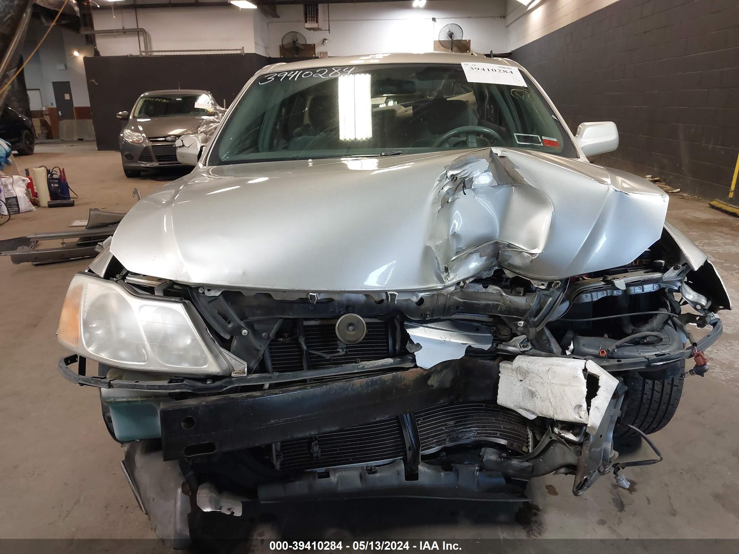 Photo 5 VIN: 4T1BF28B9YU086496 - TOYOTA AVALON 