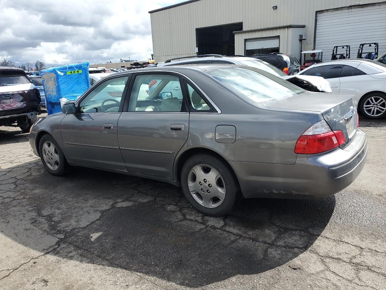 Photo 1 VIN: 4T1BF28BX3U268488 - TOYOTA AVALON 