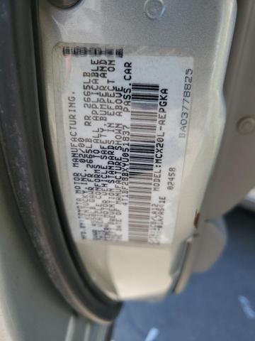 Photo 12 VIN: 4T1BF28BXYU051837 - TOYOTA AVALON XL 