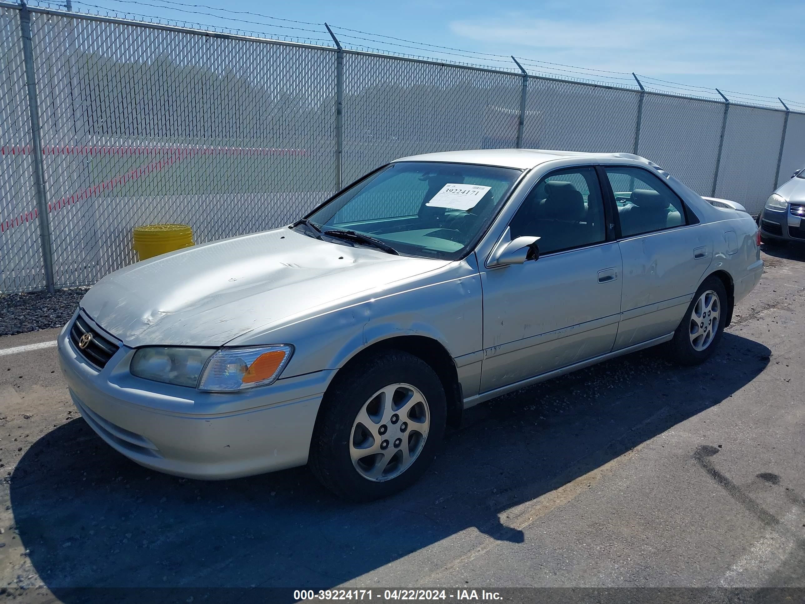 Photo 1 VIN: 4T1BF28K01U969621 - TOYOTA CAMRY 