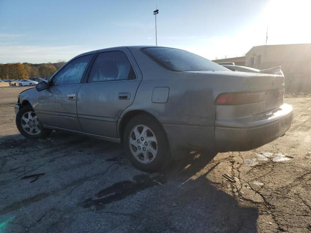 Photo 1 VIN: 4T1BF28K0XU076096 - TOYOTA CAMRY 