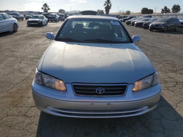 Photo 4 VIN: 4T1BF28K0YU113617 - TOYOTA CAMRY 