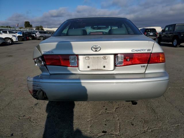 Photo 5 VIN: 4T1BF28K0YU113617 - TOYOTA CAMRY 