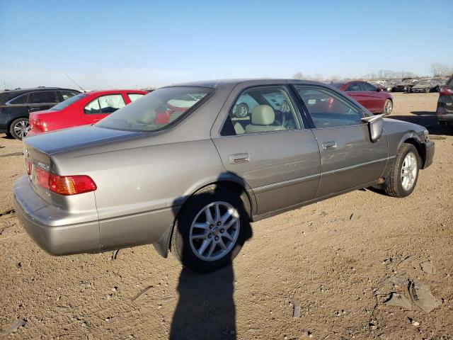 Photo 2 VIN: 4T1BF28K1YU114582 - TOYOTA CAMRY 