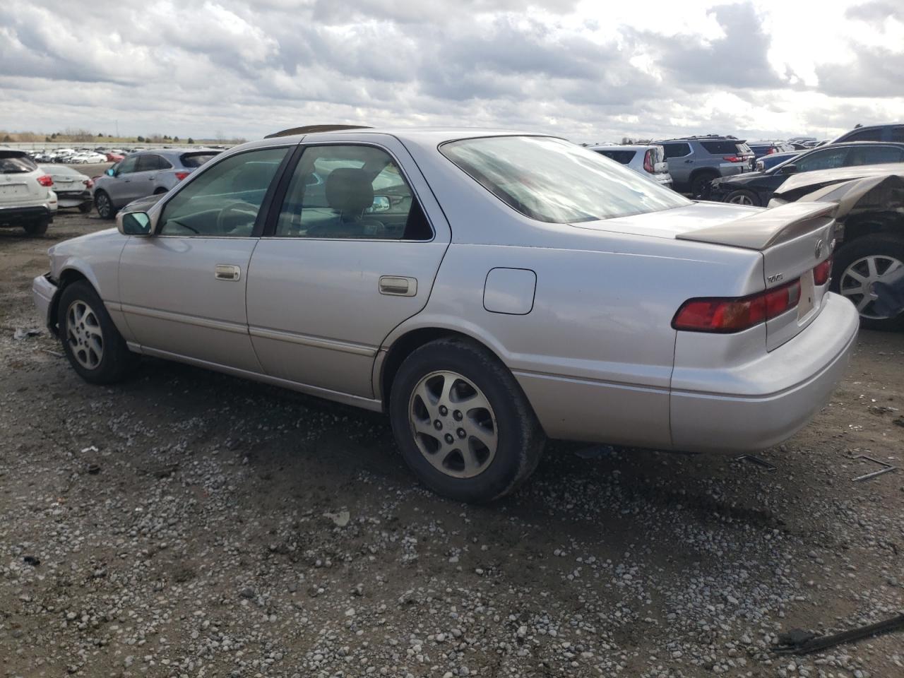 Photo 1 VIN: 4T1BF28K2XU075306 - TOYOTA CAMRY 