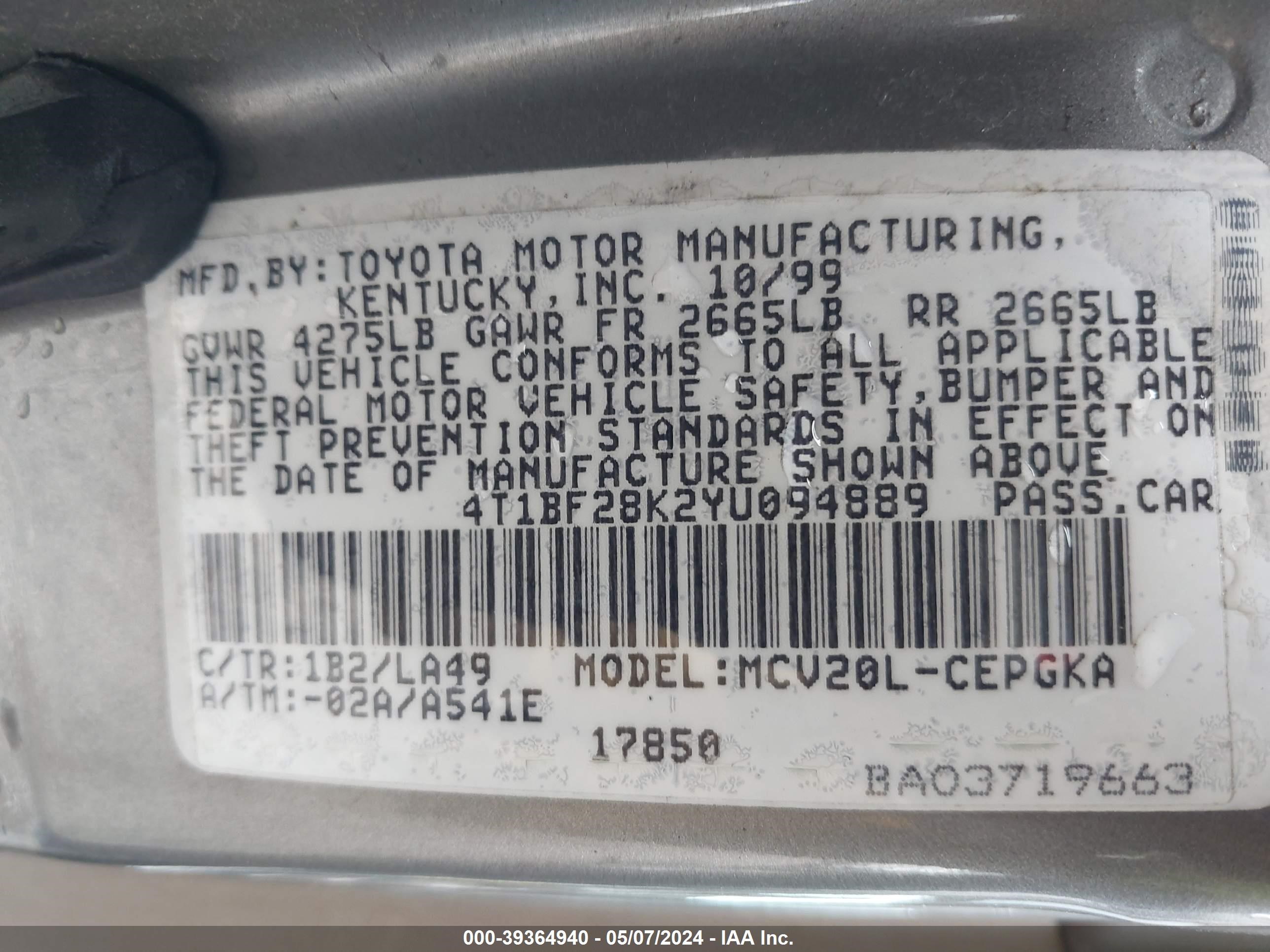 Photo 8 VIN: 4T1BF28K2YU094889 - TOYOTA CAMRY 