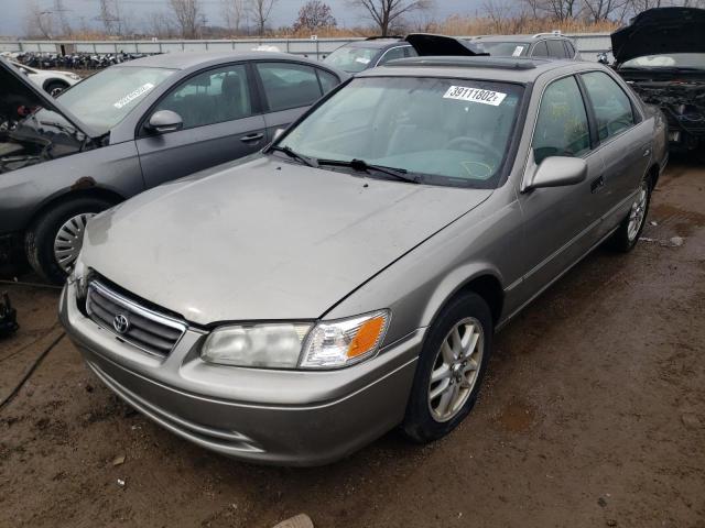 Photo 1 VIN: 4T1BF28K5YU101124 - TOYOTA CAMRY LE 