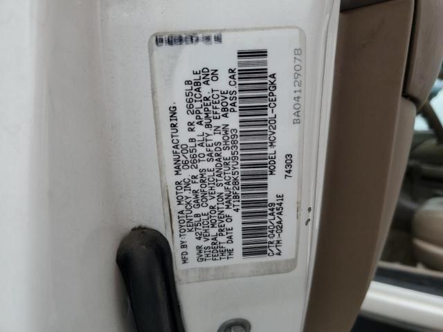 Photo 12 VIN: 4T1BF28K5YU953893 - TOYOTA CAMRY LE 