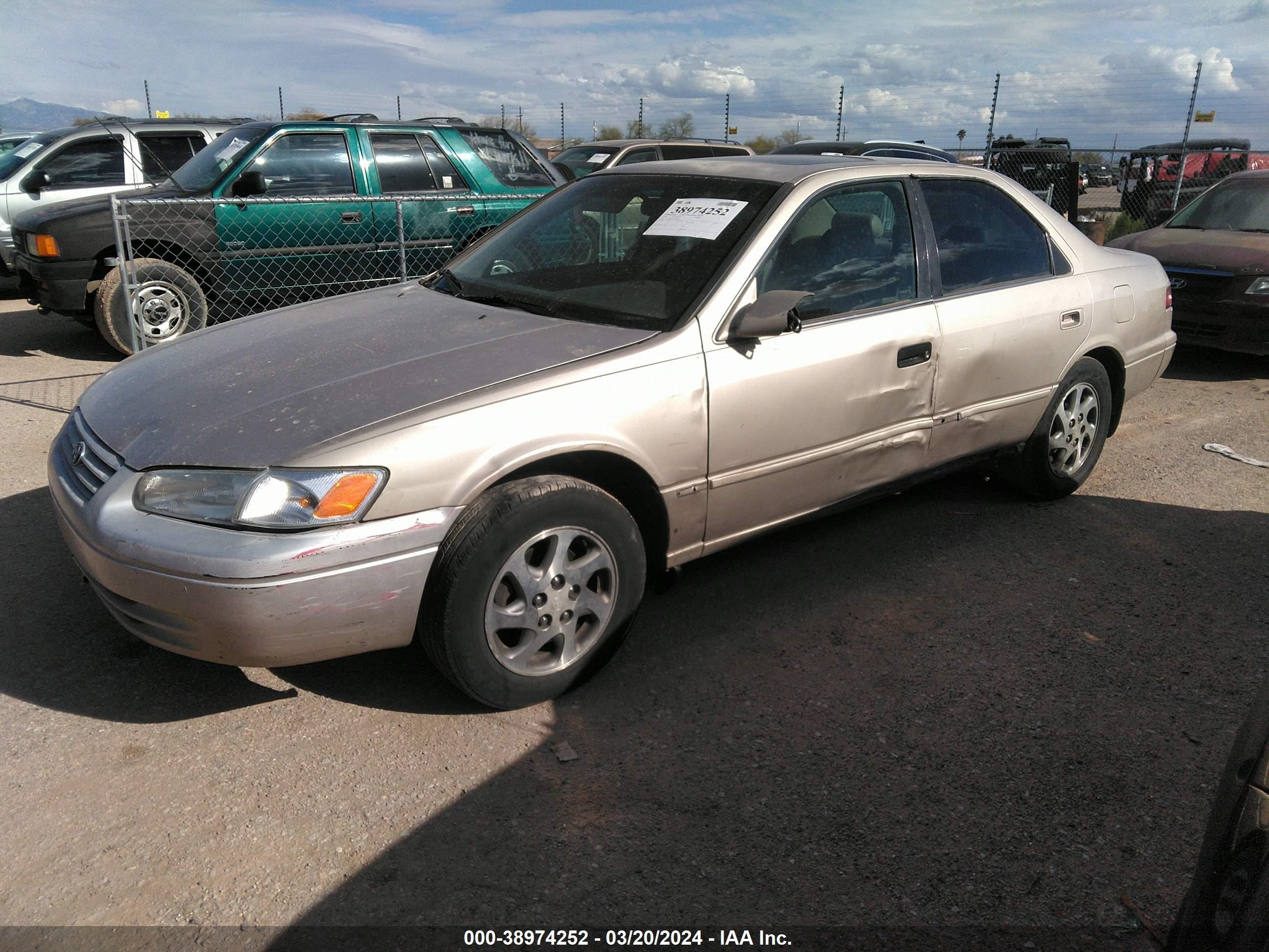 Photo 1 VIN: 4T1BF28K6WU924819 - TOYOTA CAMRY 