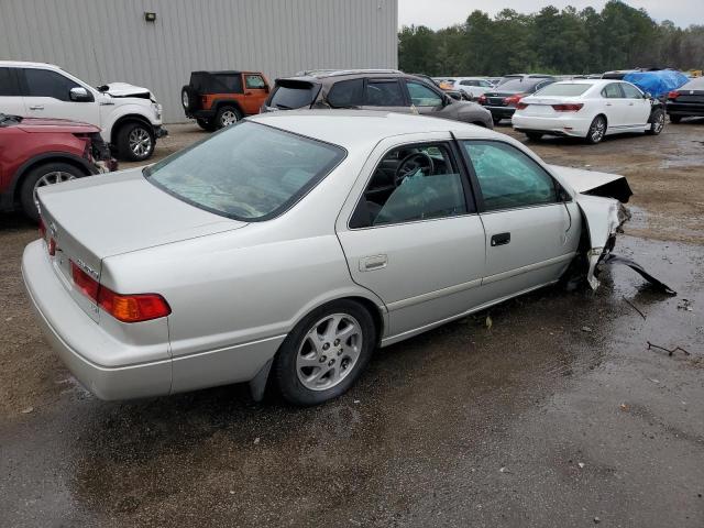 Photo 2 VIN: 4T1BF28K6YU102590 - TOYOTA CAMRY 