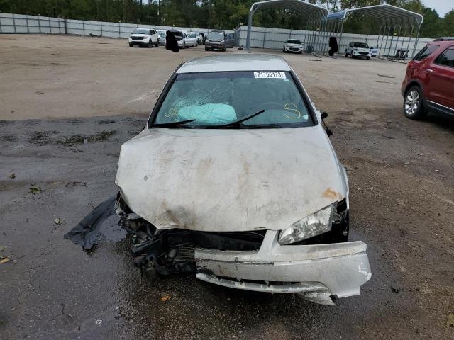 Photo 4 VIN: 4T1BF28K6YU102590 - TOYOTA CAMRY 