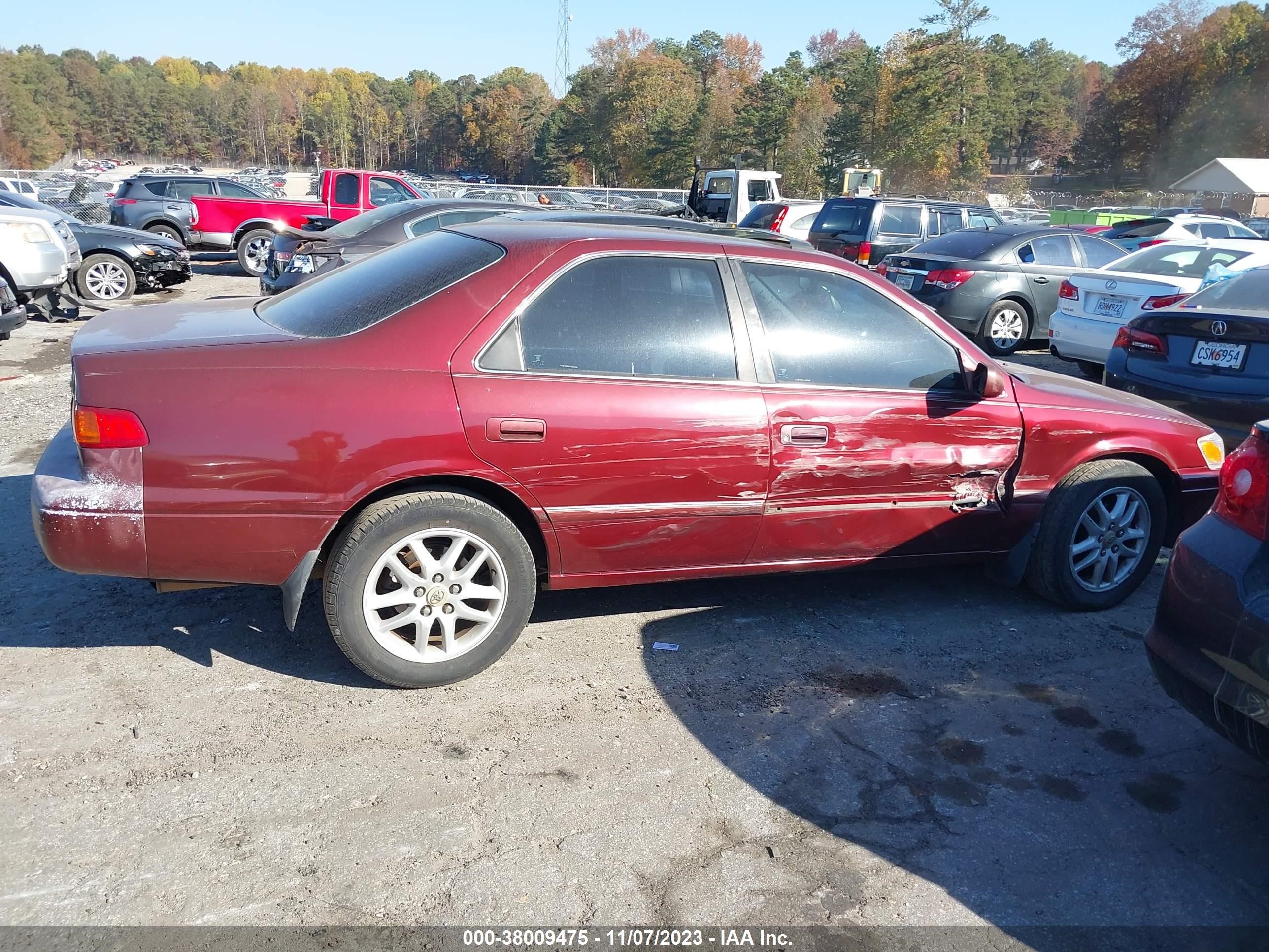 Photo 12 VIN: 4T1BF28K6YU935788 - TOYOTA CAMRY 